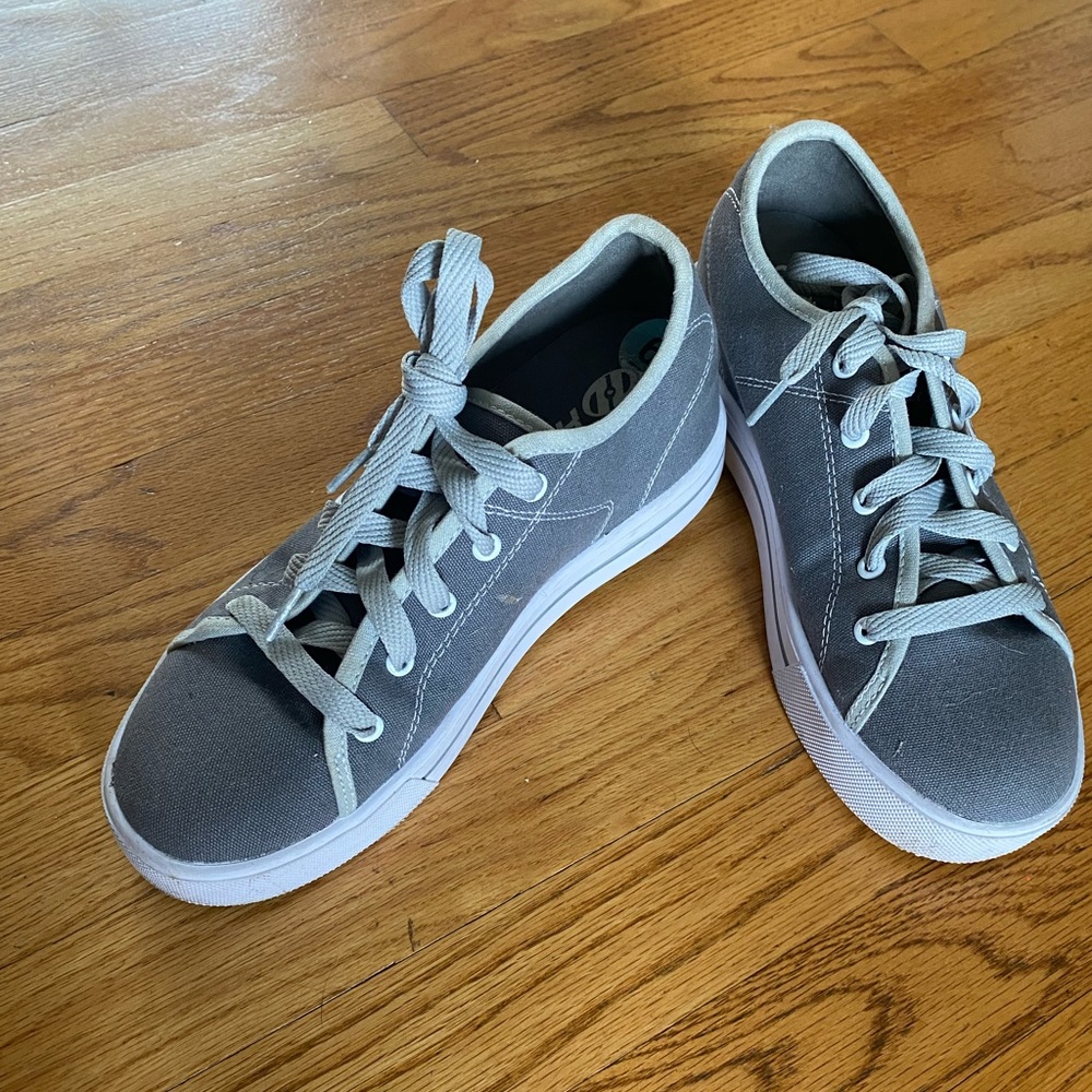 HEELYS Boys size 6 Gray Canvas Shoes